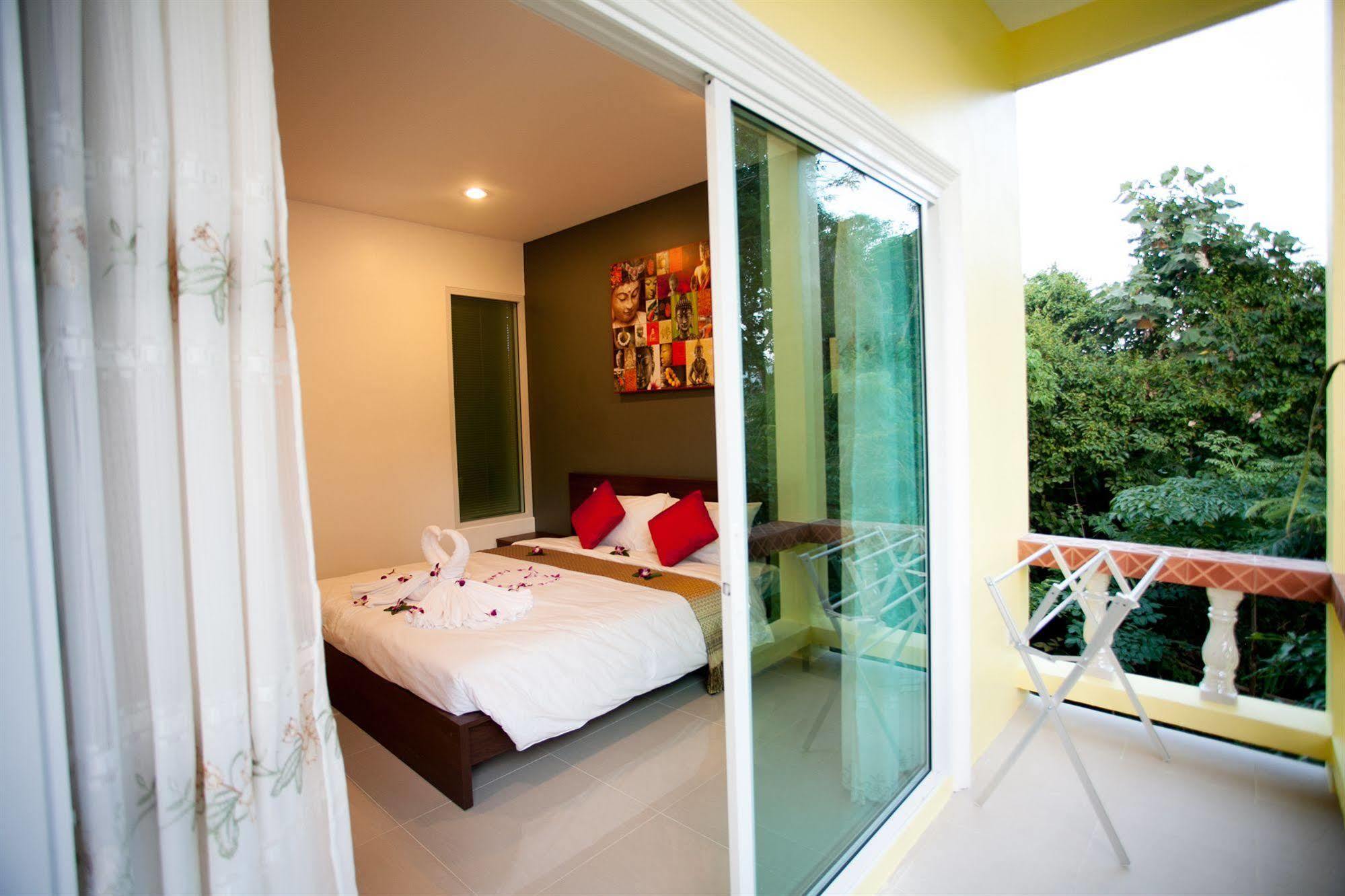 Lucky Lek Resort Rawai Dış mekan fotoğraf